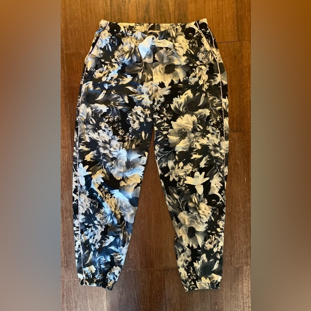 Victoria’s Secret Floral Satin Pajama Joggers - Medium